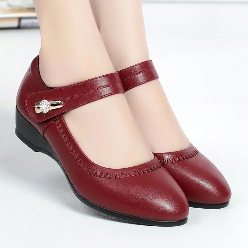 Amaya | Leder-Absatzschuhe mit Schnallenriemen