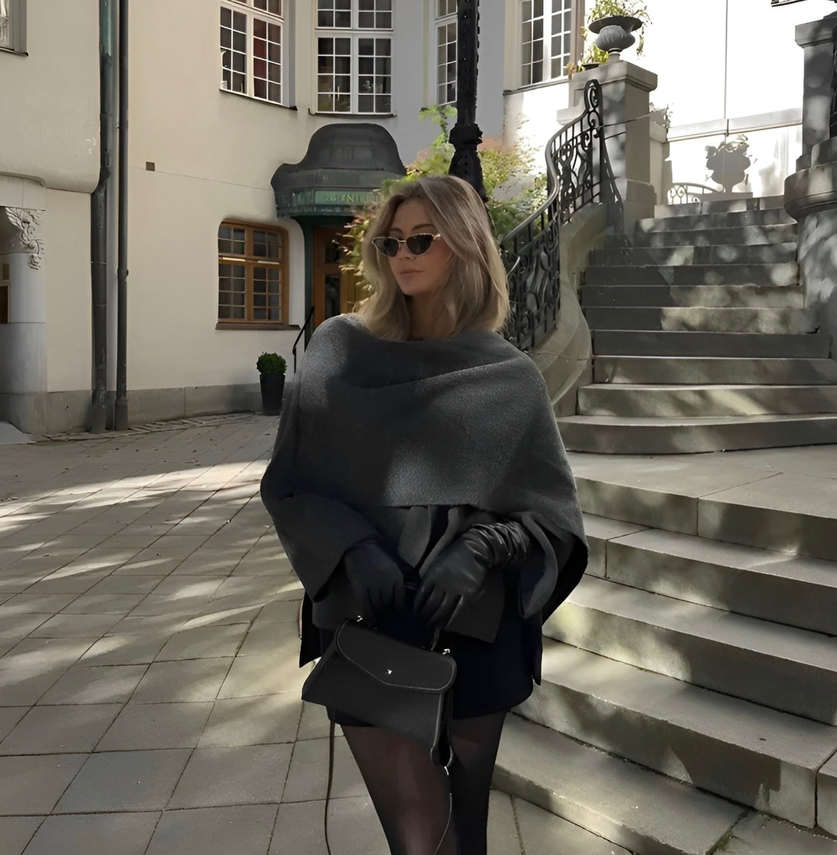 Anneth | Stilvoller Mantel mit Schal