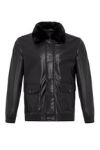 Gustav | Mantel mit Kragen und doppelten Taschen" 

Rewritten: "Gustav | Kragenmantel mit doppelten Taschen